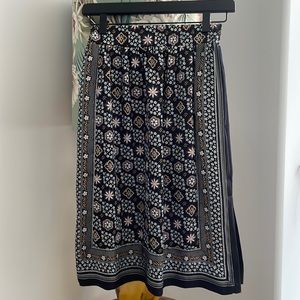 Ann Taylor knee-length skirt